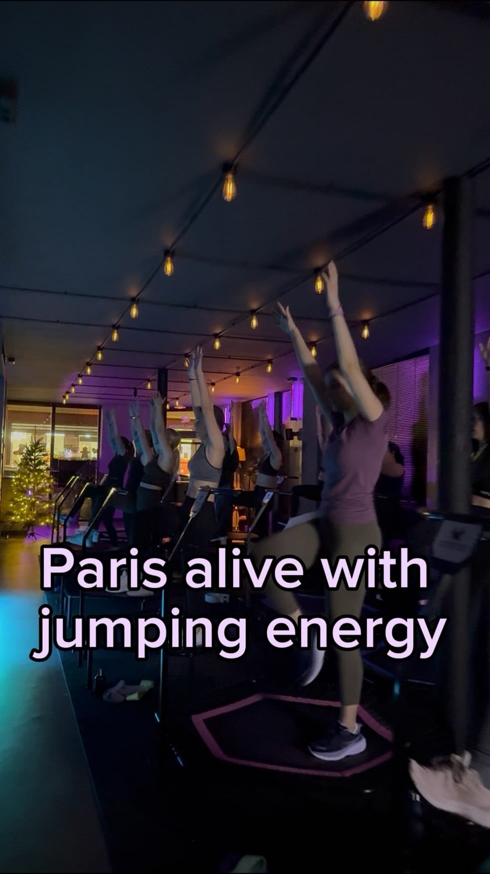 Post 6 by Jumping Fitness Paris on Instagram (video)