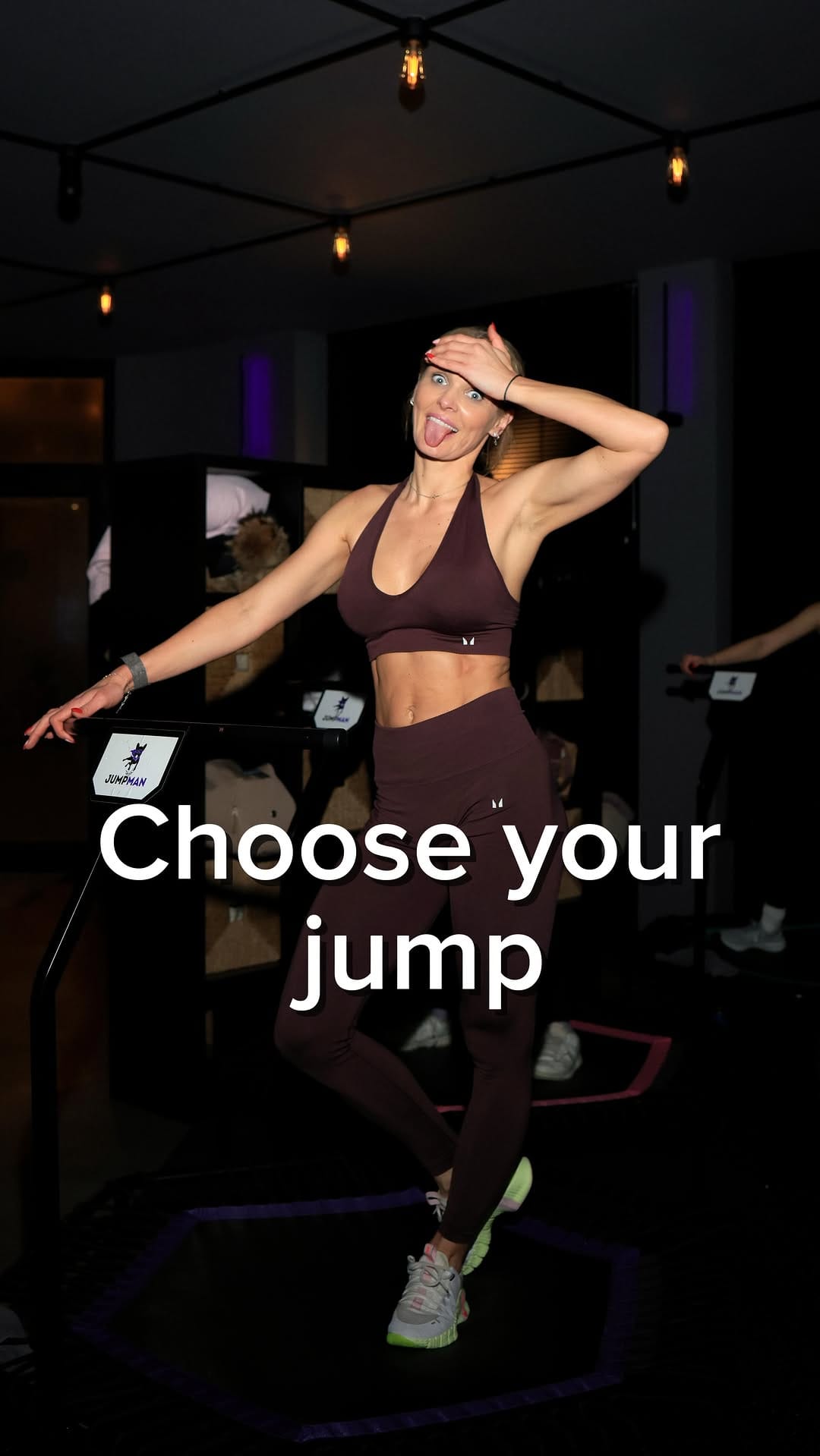 Post 1 by Jumping Fitness Paris on Instagram (video)