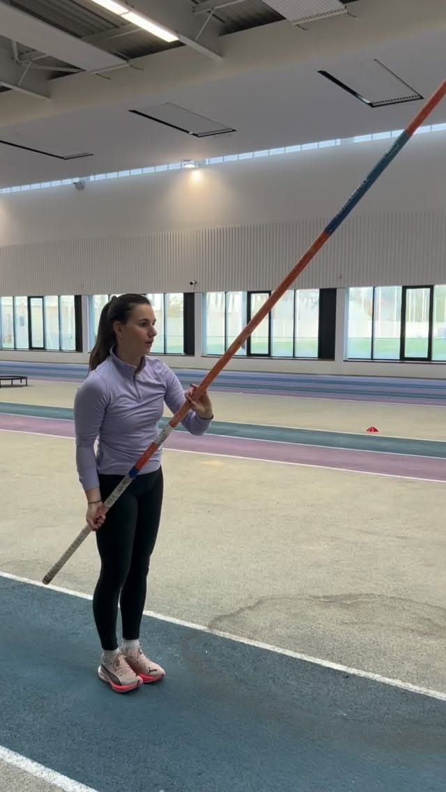 Post 4 by Ninon Chapelle on Instagram (video)