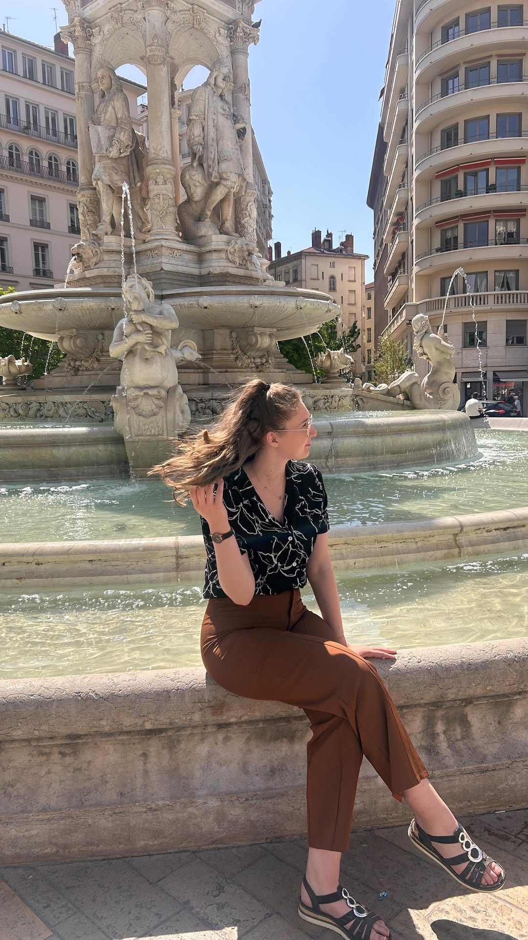 Post 6 by 𝘿é𝙗𝙤𝙧𝙖𝙝 𝙋𝘼𝙌𝙐𝙀𝙏 🇫🇷 on Instagram (video)
