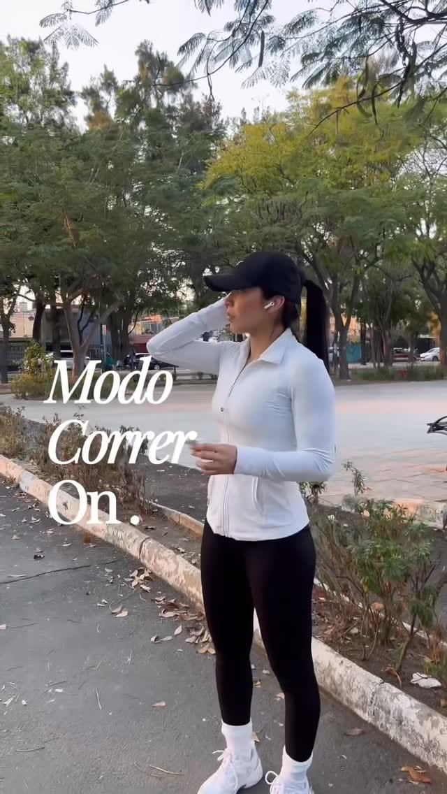 Post 2 by Paulina Martinez on Instagram (video)