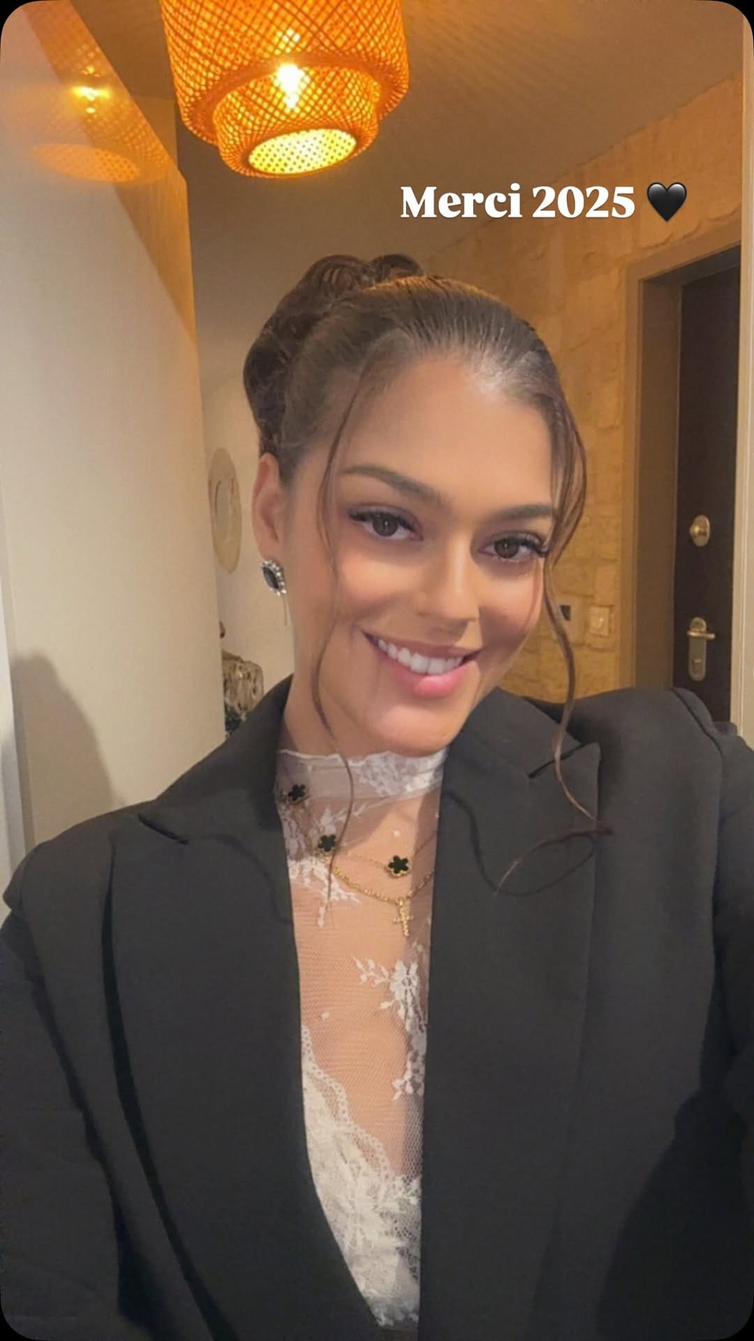 Post 3 by 𝑴𝒂𝒓𝒊𝒐𝒏 𝑩𝒓𝒖𝒏𝒆𝒕 ♡ 𝑭𝒓𝒆𝒏𝒄𝒉 𝒈𝒊𝒓𝒍 on Instagram (video)
