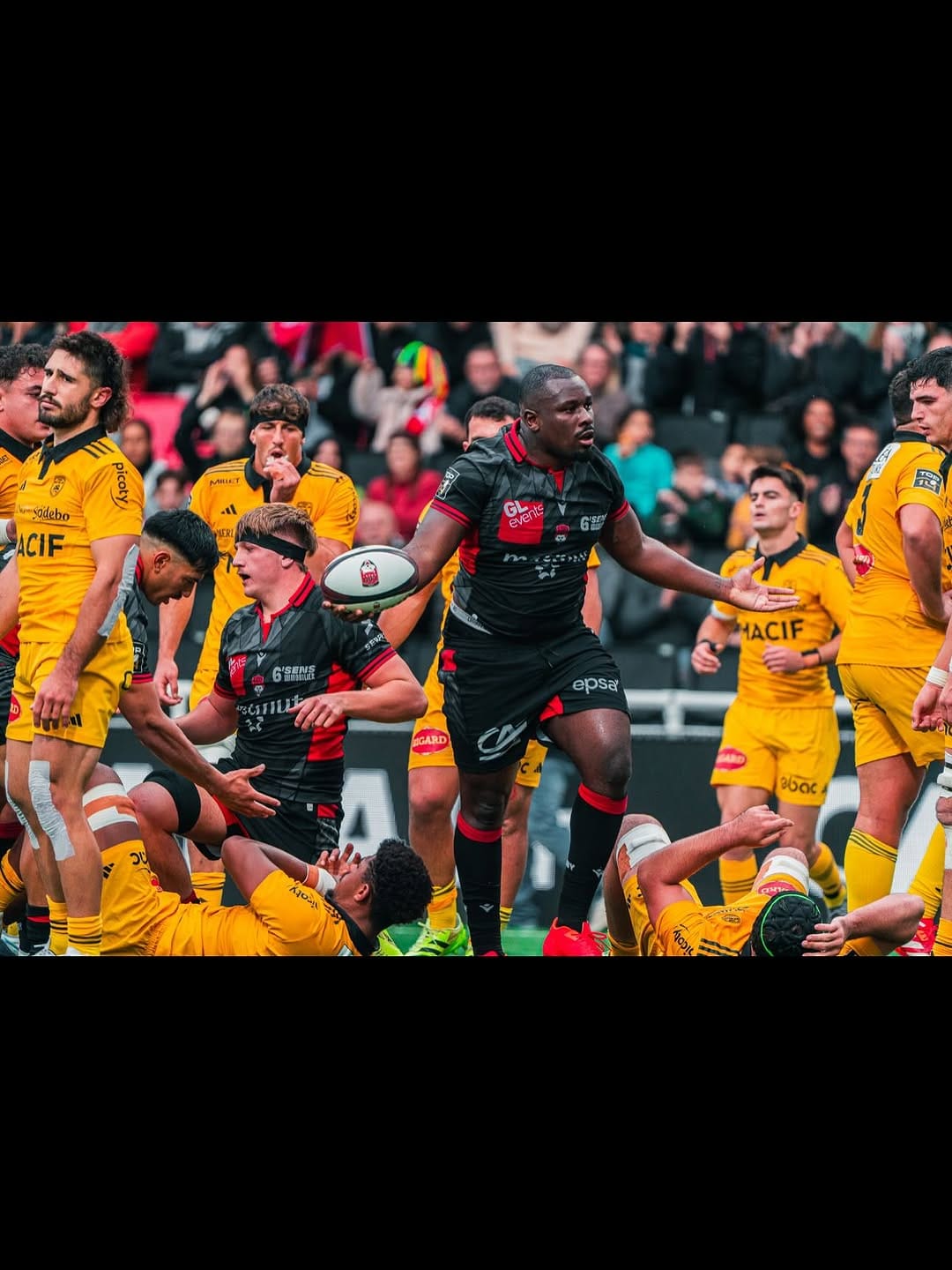 Post 3 by Thomas Moukoro on Instagram (carousel)