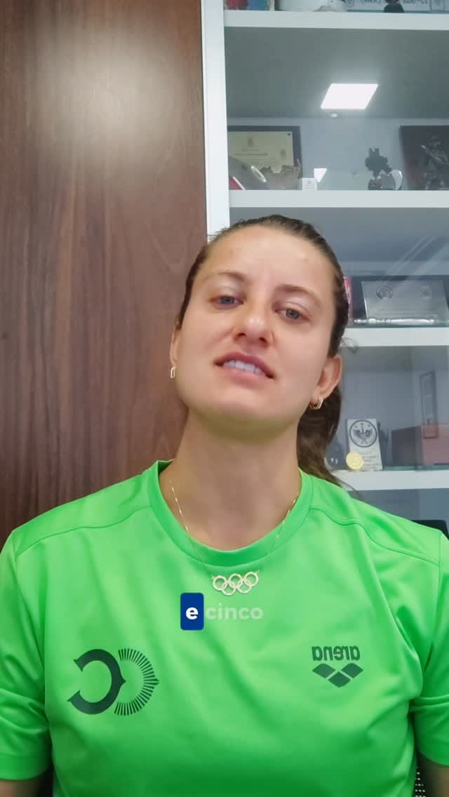 Post 5 by Isabela Abreu on Instagram (video)
