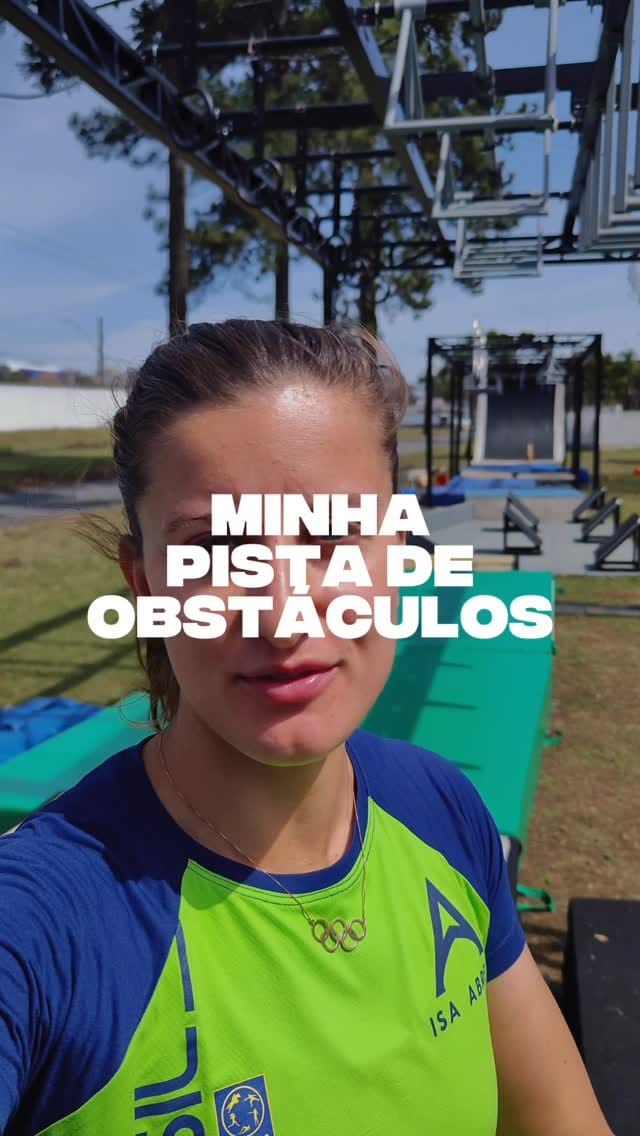 Post 10 by Isabela Abreu on Instagram (video)