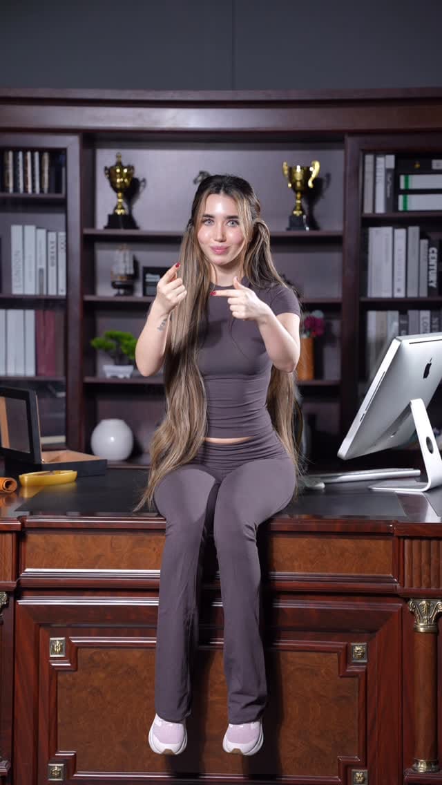 Post 1 by Sandy Aouad on Instagram (video)
