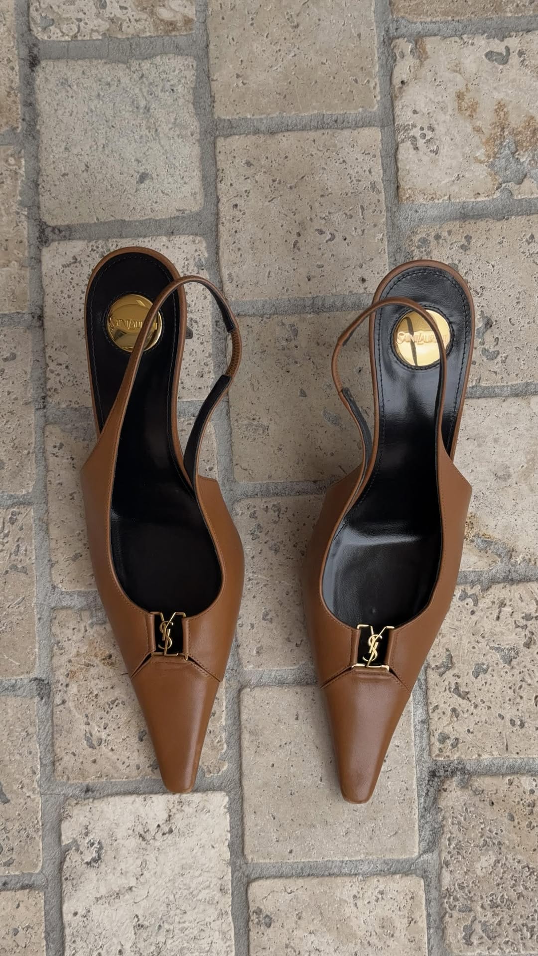 Post 7 by Dominique Nurtsch on Instagram (video)