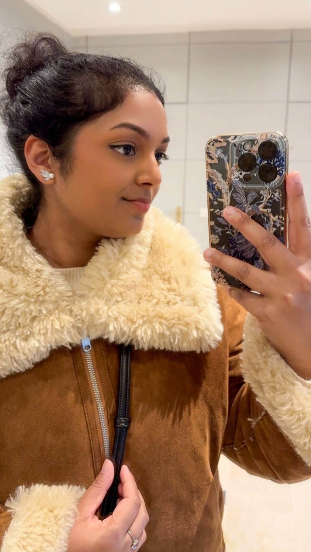 Post 2 by 𝐙𝐚𝐢𝐧𝐚𝐛 🎀 on Instagram (video)