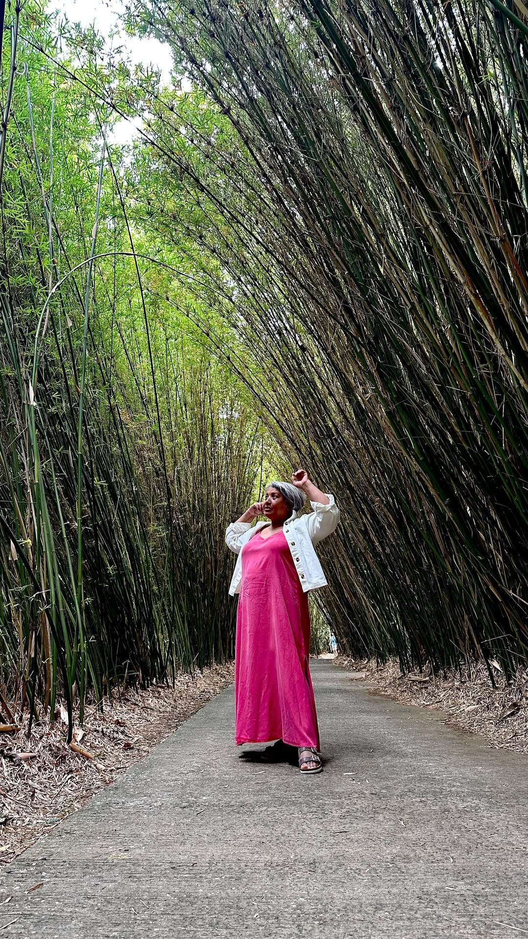 Post 10 by Catherine - Slow Travel Senior à la Réunion on Instagram (video)