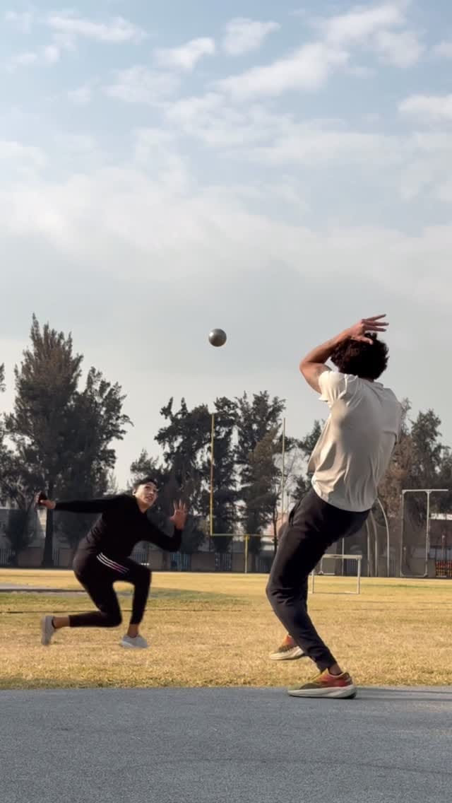 Post 3 by Erick  Portillo OLY 🇲🇽 on Instagram (video)