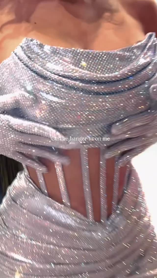 Post 2 by Roua Mohamed on Instagram (video)
