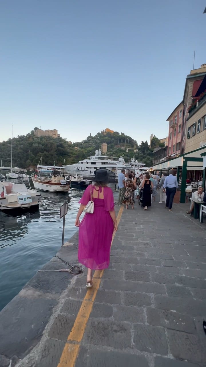 Post 3 by Houda  Doulet on Instagram (video)