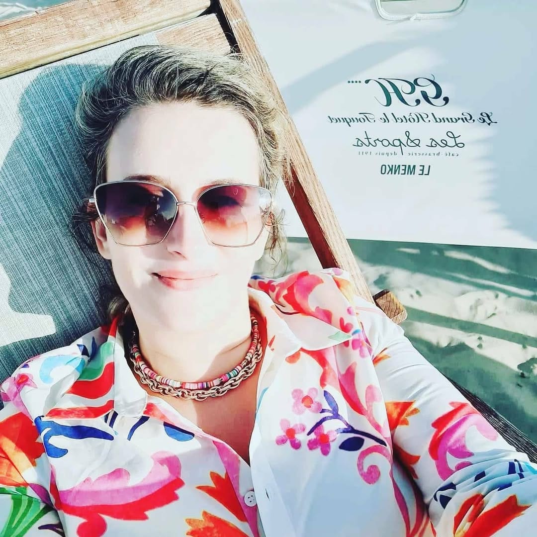 Post 10 by Houda  Doulet on Instagram (carousel)