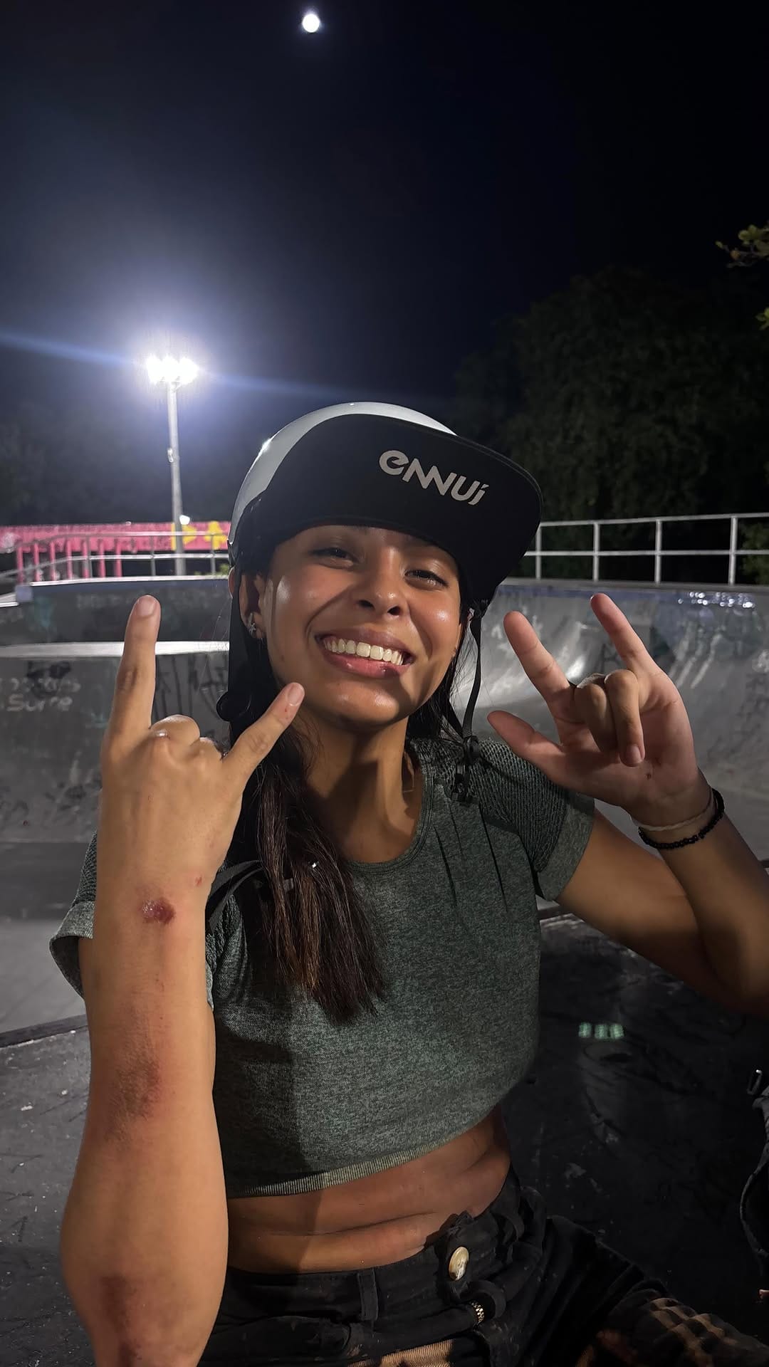 Post 3 by Laura Santos on Instagram (video)