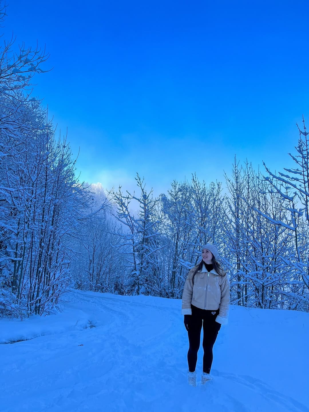 Post 2 by Daphnée Bazillac | Rando et voyage on Instagram (carousel)