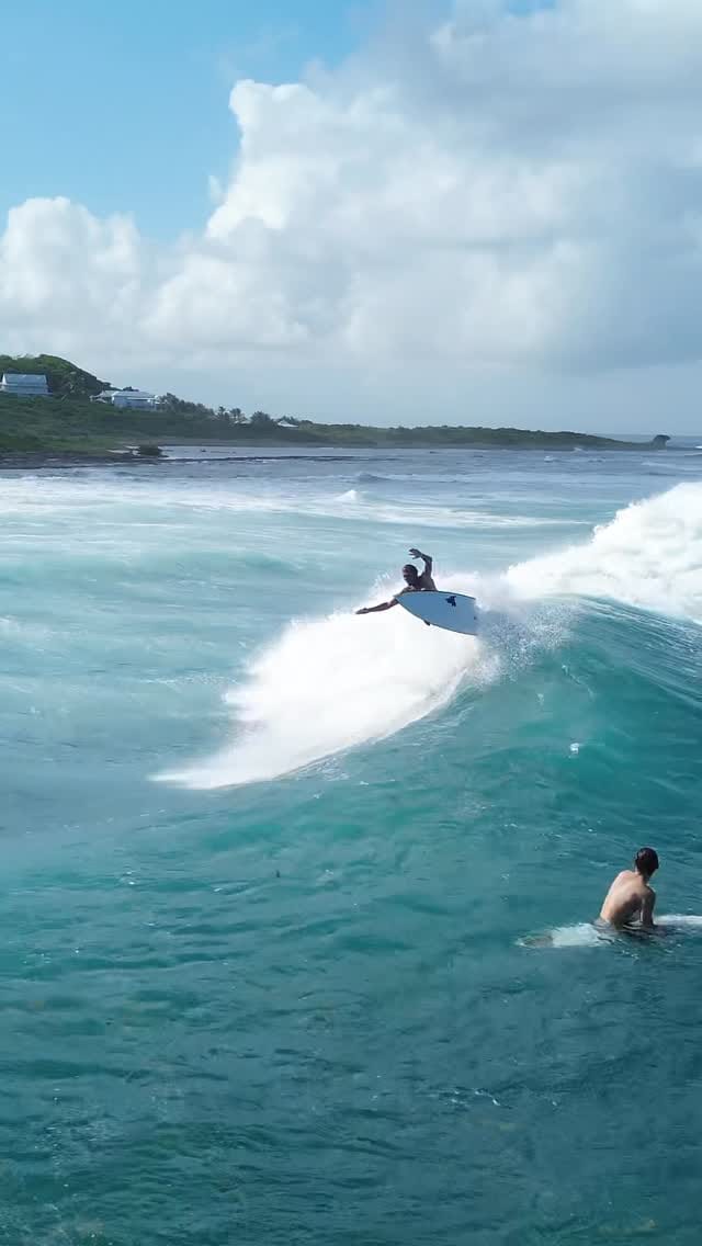 Post 4 by Jordan Oueslati on Instagram (video)
