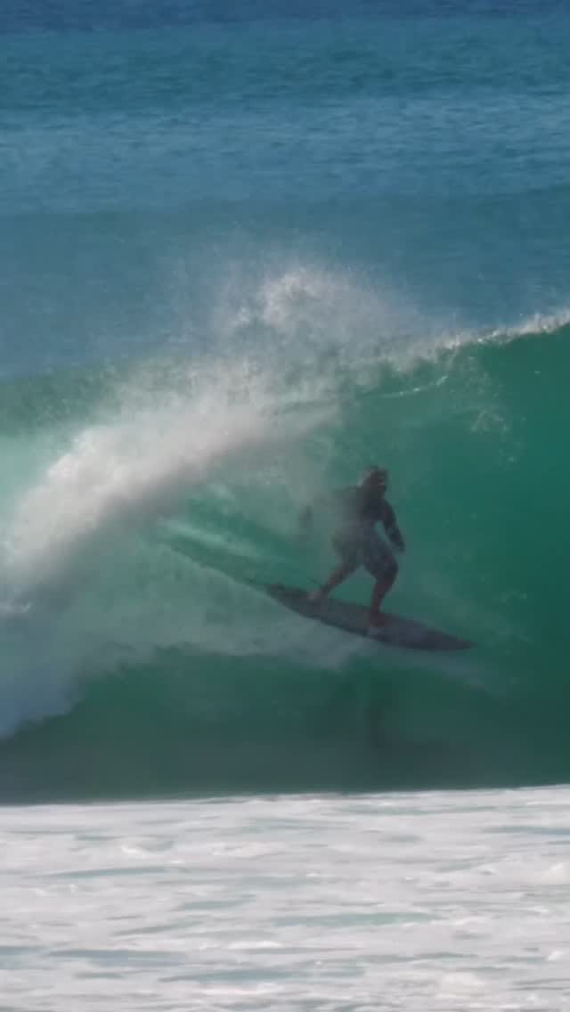 Post 6 by Jordan Oueslati on Instagram (video)