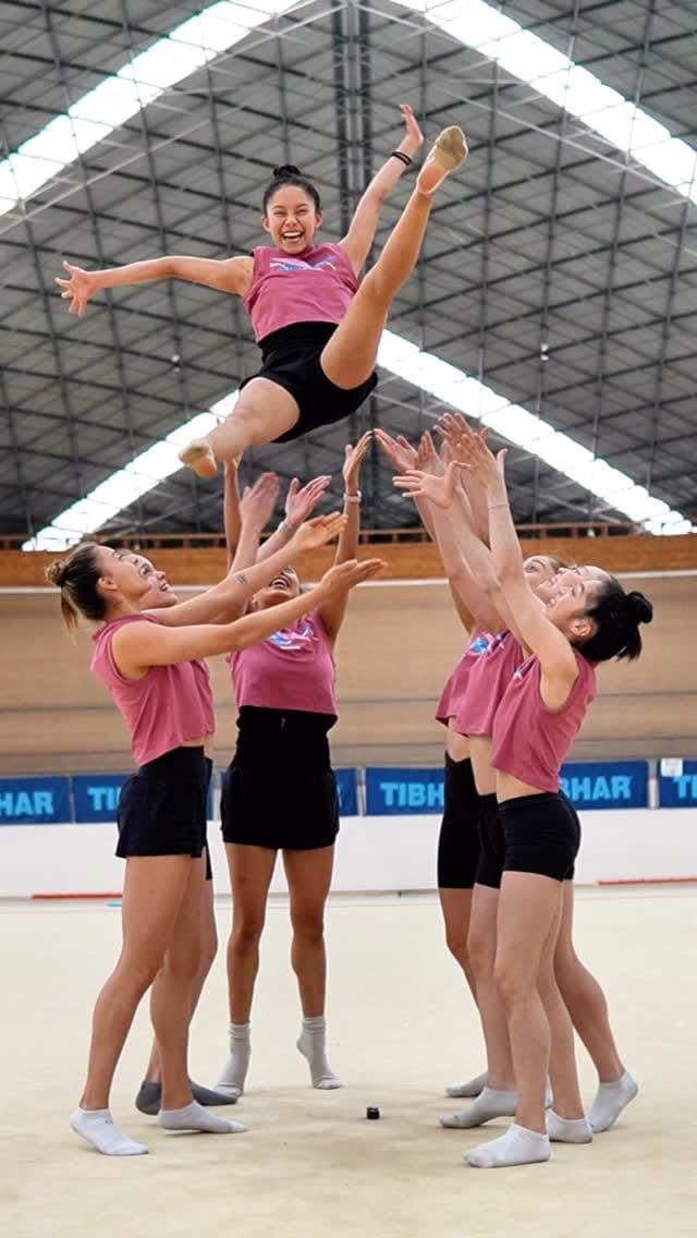 Post 1 by Kimberly Salazar OLY on Instagram (video)