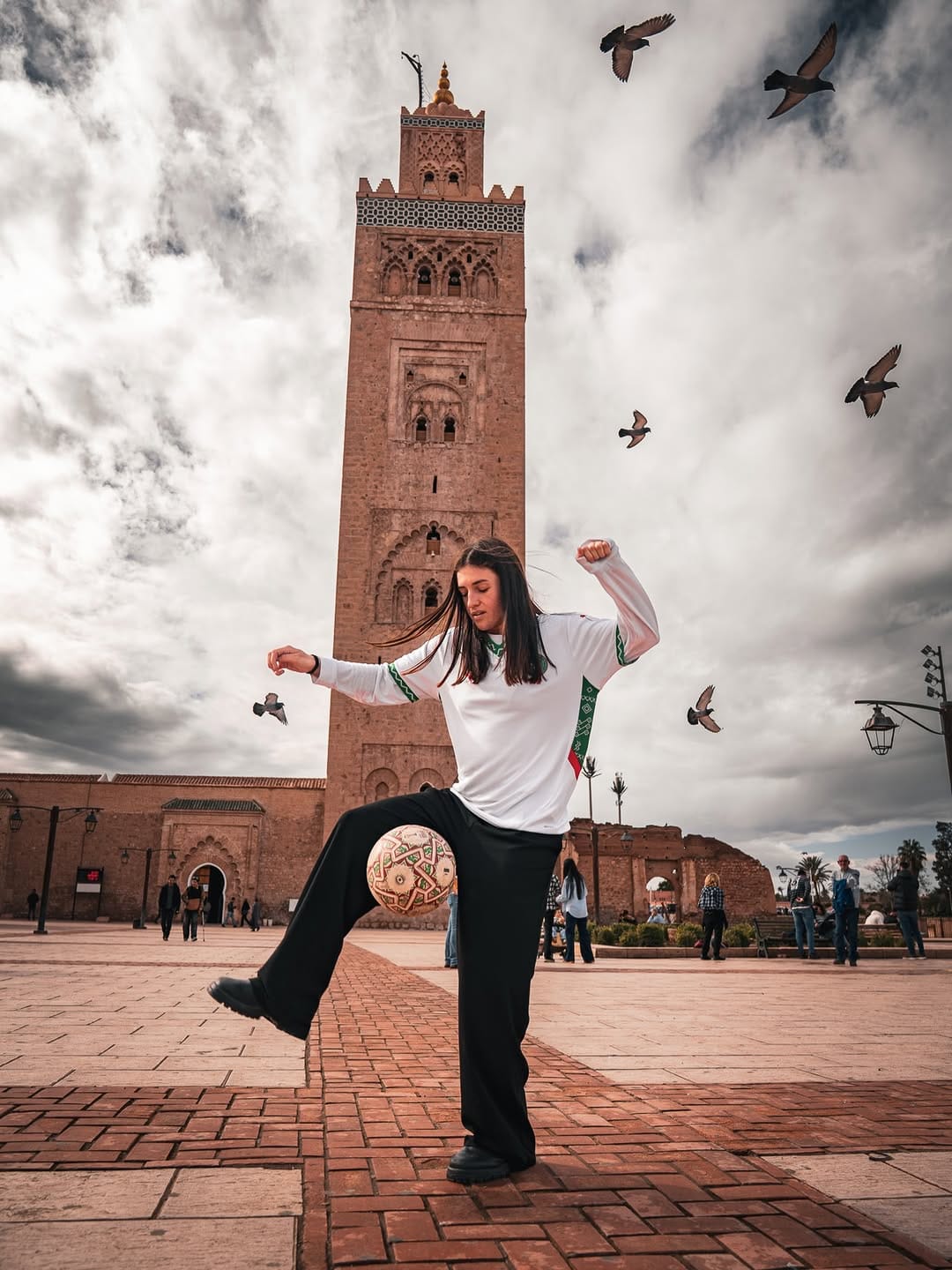 Post 7 by Yoanna | Freestyle Football on Instagram (image)