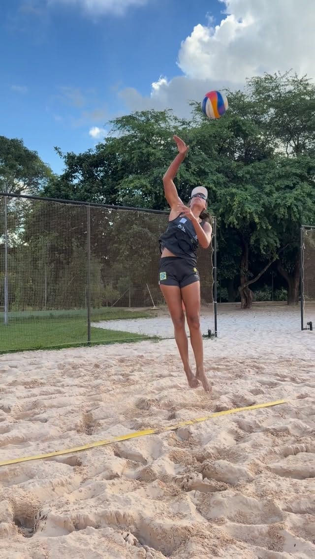 Post 1 by Ana Patrícia on Instagram (video)