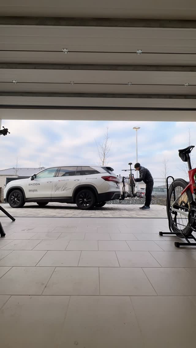 Post 5 by Ondřej Cink on Instagram (video)