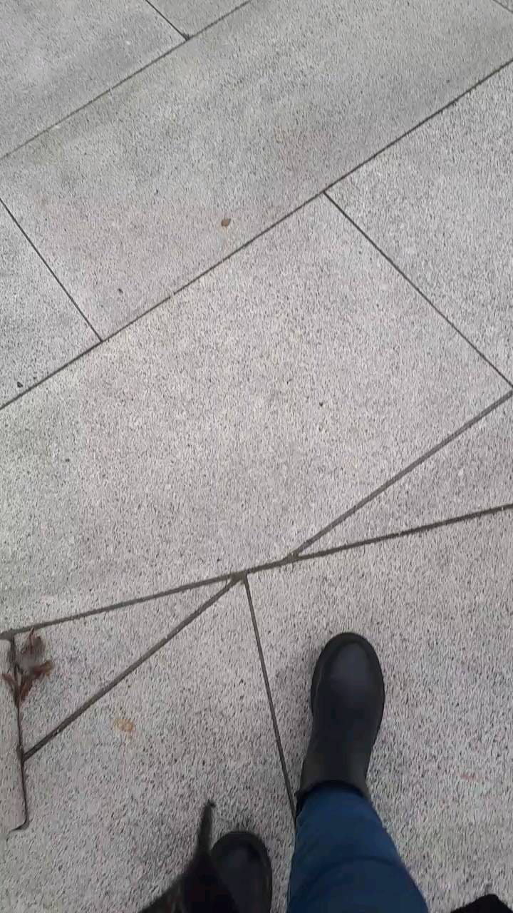 Post 5 by oumayma.France on Instagram (video)