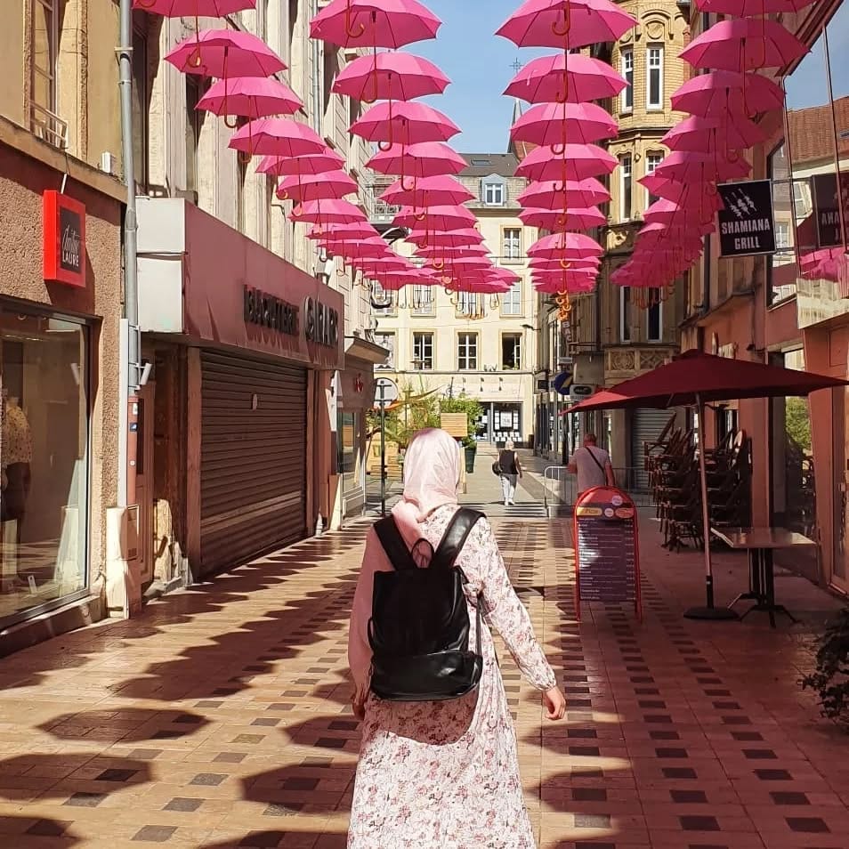 Post 10 by oumayma.France on Instagram (carousel)