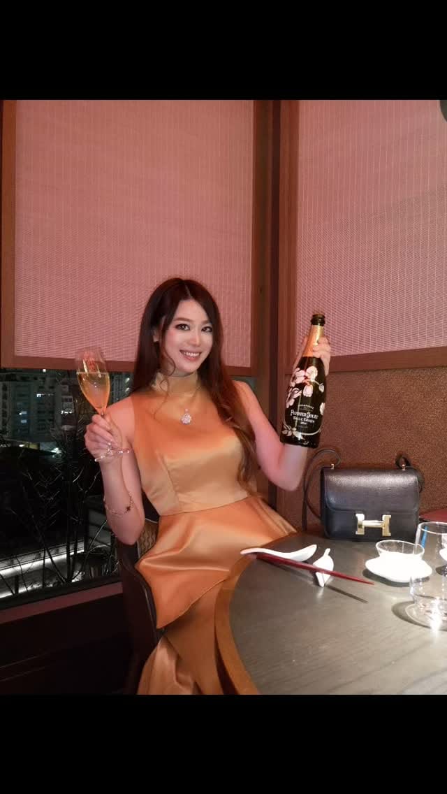 Post 2 by SAYA👑 on Instagram (video)