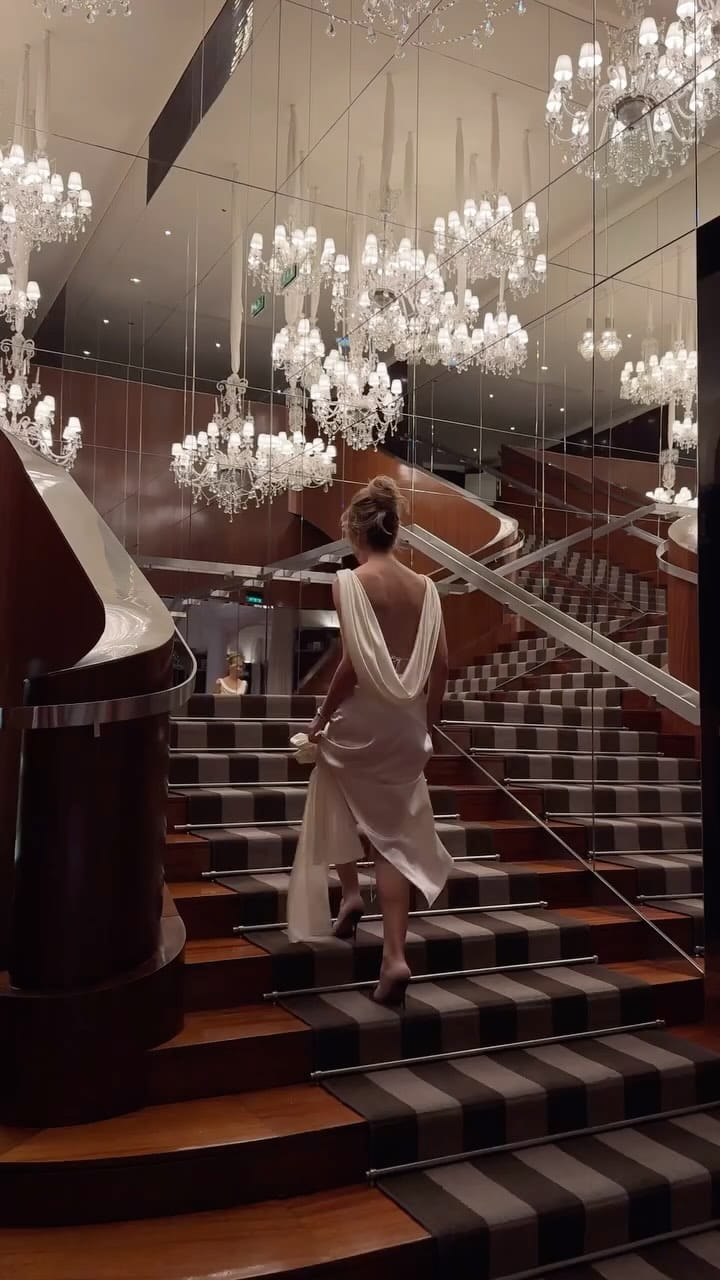 Post 10 by VICTORIA O CIOSOIG on Instagram (video)
