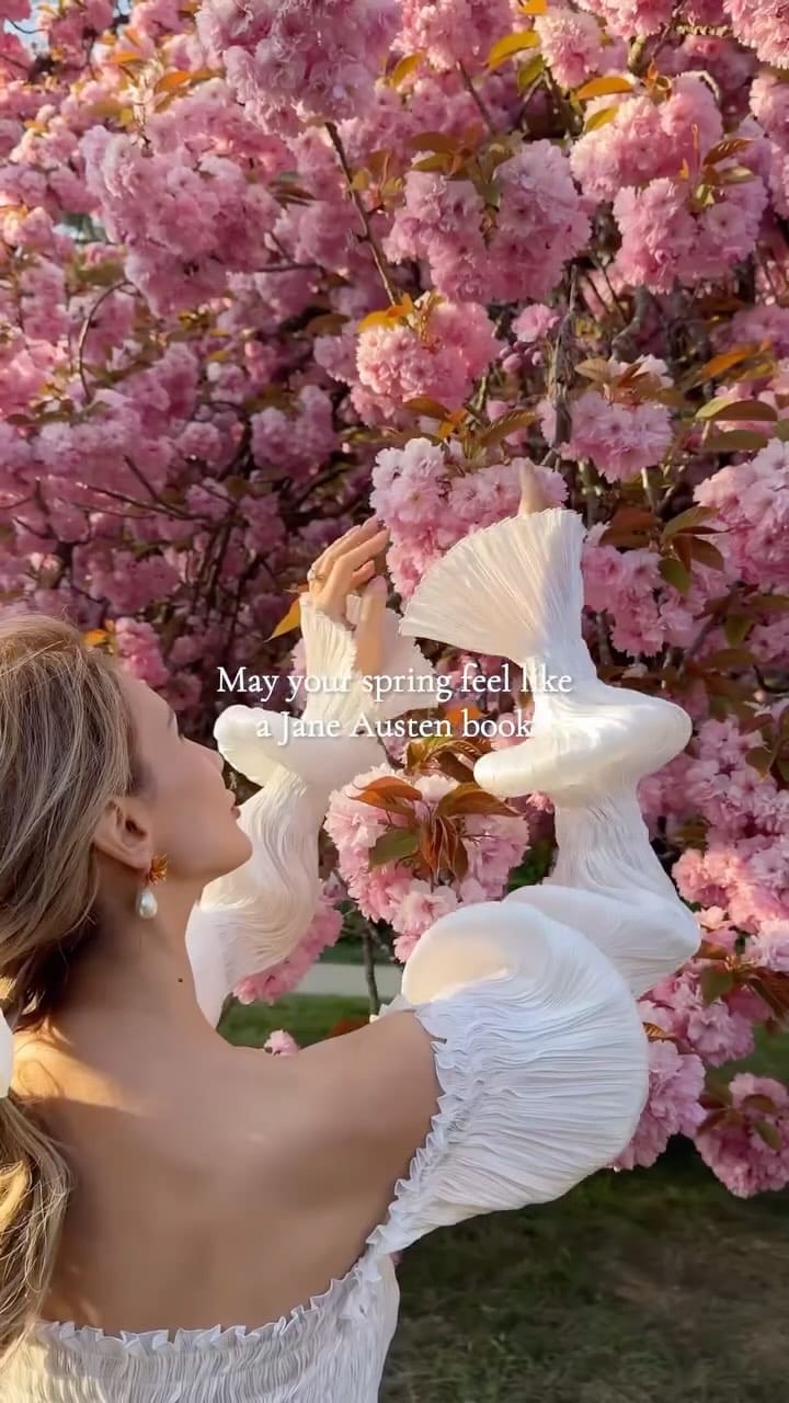 Post 9 by VICTORIA O CIOSOIG on Instagram (video)