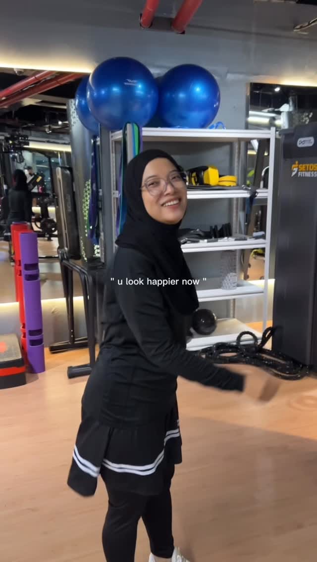 Post 3 by Laili Khoirurosida on Instagram (video)
