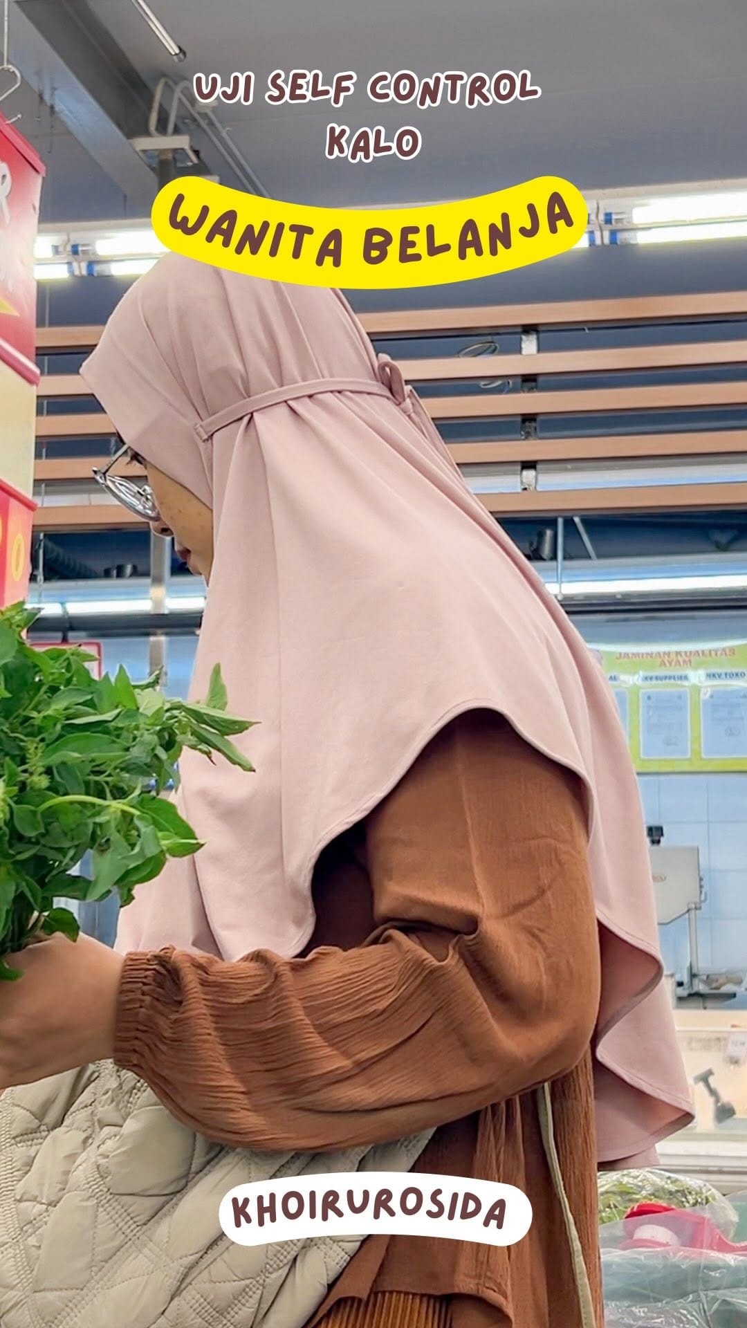Post 6 by Laili Khoirurosida on Instagram (video)
