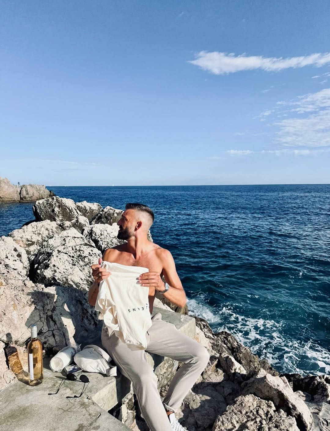 Post 5 by Toma Pfister on Instagram (image)