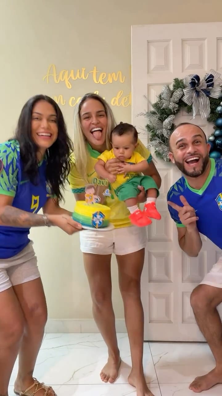 Post 7 by Gabi Nunes on Instagram (video)