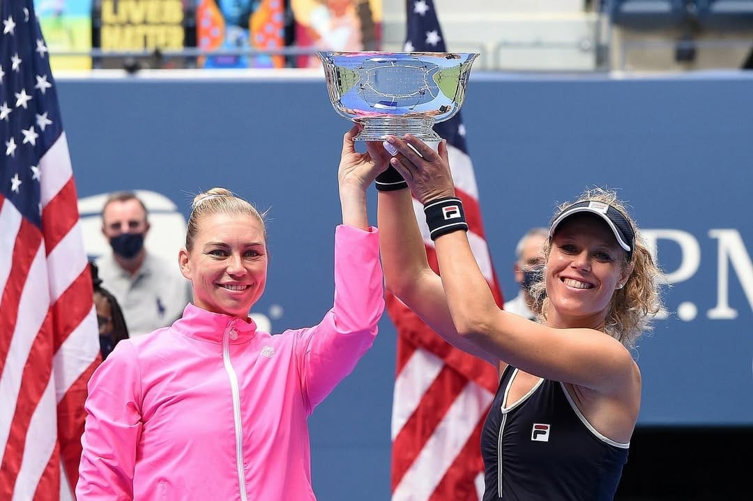 Post 10 by Laura Siegemund on Instagram (carousel)