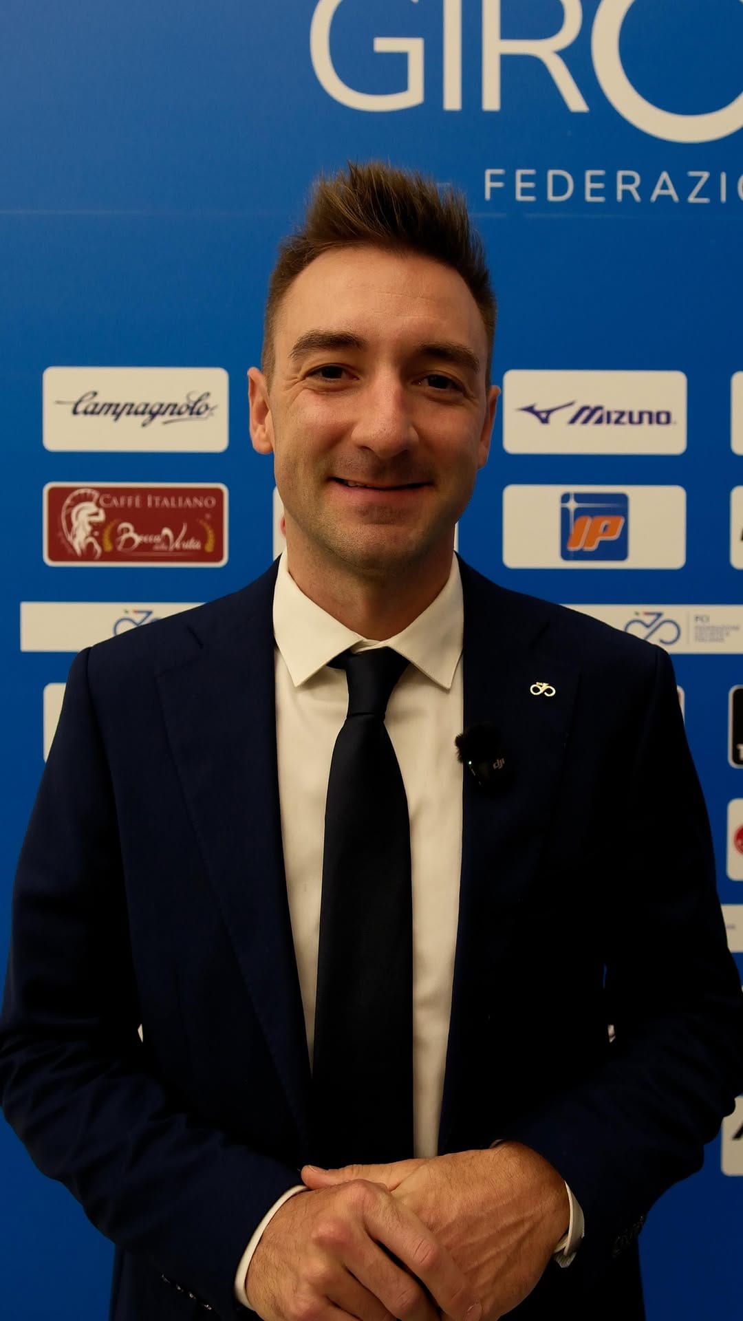 Post 9 by Elia Viviani on Instagram (video)