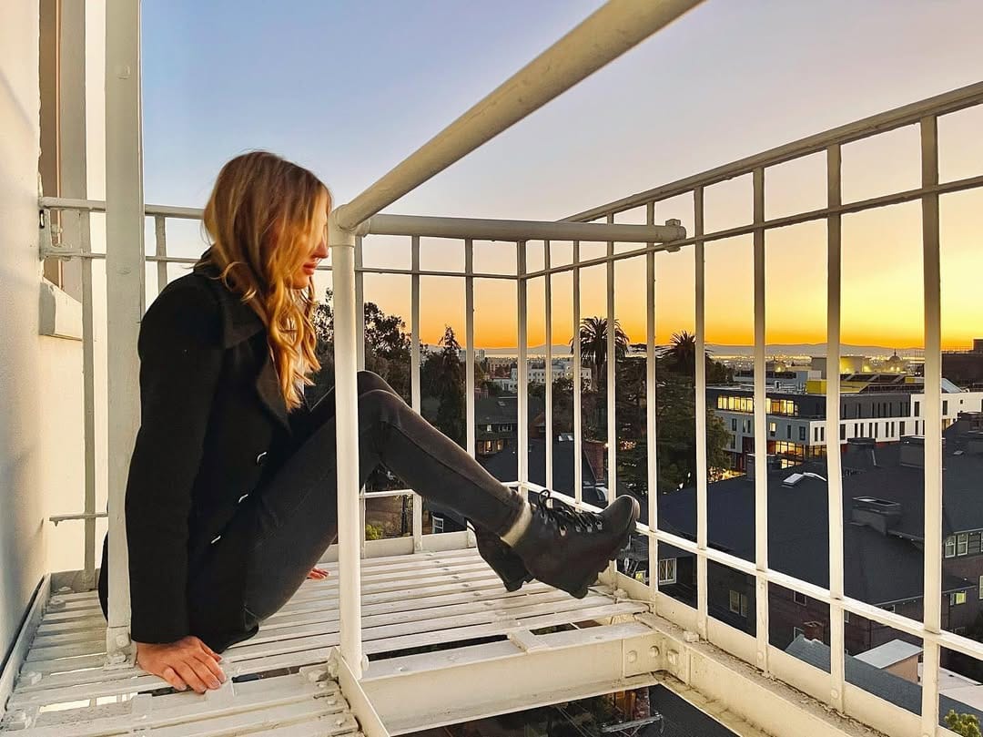 Post 4 by 𝕁𝕦𝕝𝕖𝕤 𝕄𝕠𝕣𝕖𝕥𝕥𝕚 🇫🇷🇺🇸 on Instagram (image)