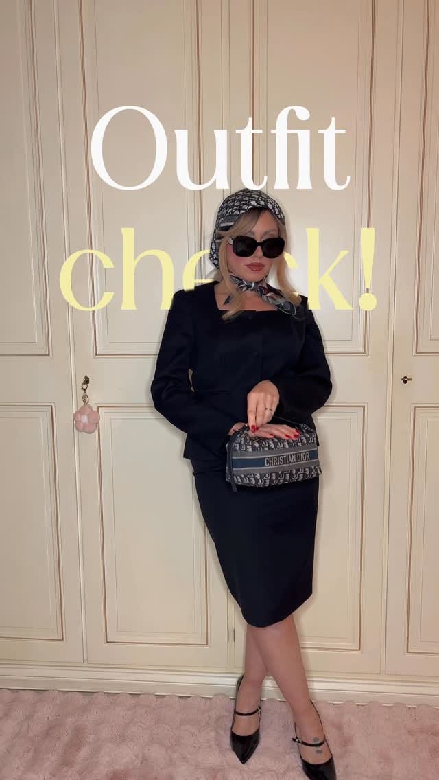 Post 4 by 𝙎𝙞𝙢𝙤𝙣𝙖 𝙩𝙧𝙖𝙫𝙚𝙡𝙘𝙧𝙖𝙯𝙮 ⭐️𝙇𝙪𝙭𝙪𝙧𝙮 on Instagram (video)