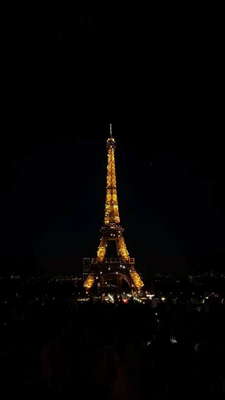 Post 9 by 𝙎𝙞𝙢𝙤𝙣𝙖 𝙩𝙧𝙖𝙫𝙚𝙡𝙘𝙧𝙖𝙯𝙮 ⭐️𝙇𝙪𝙭𝙪𝙧𝙮 on Instagram (video)