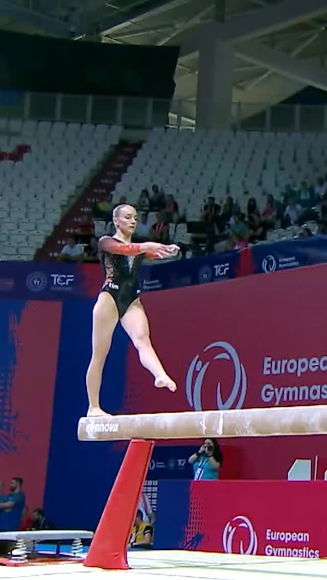 Post 1 by Sanne Wevers on Instagram (video)