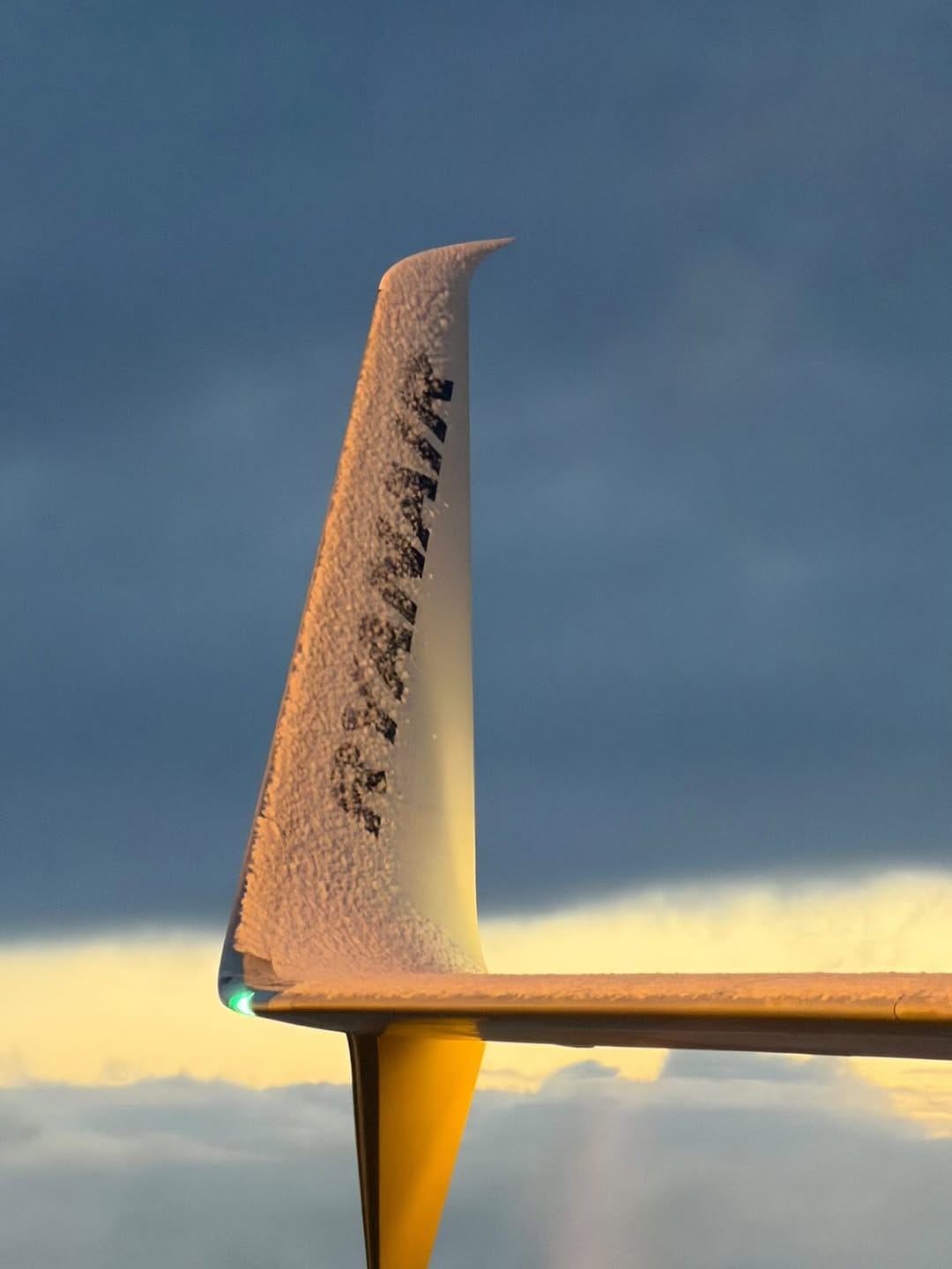 Post 7 by Aéroport Paris-Beauvais on Instagram (carousel)