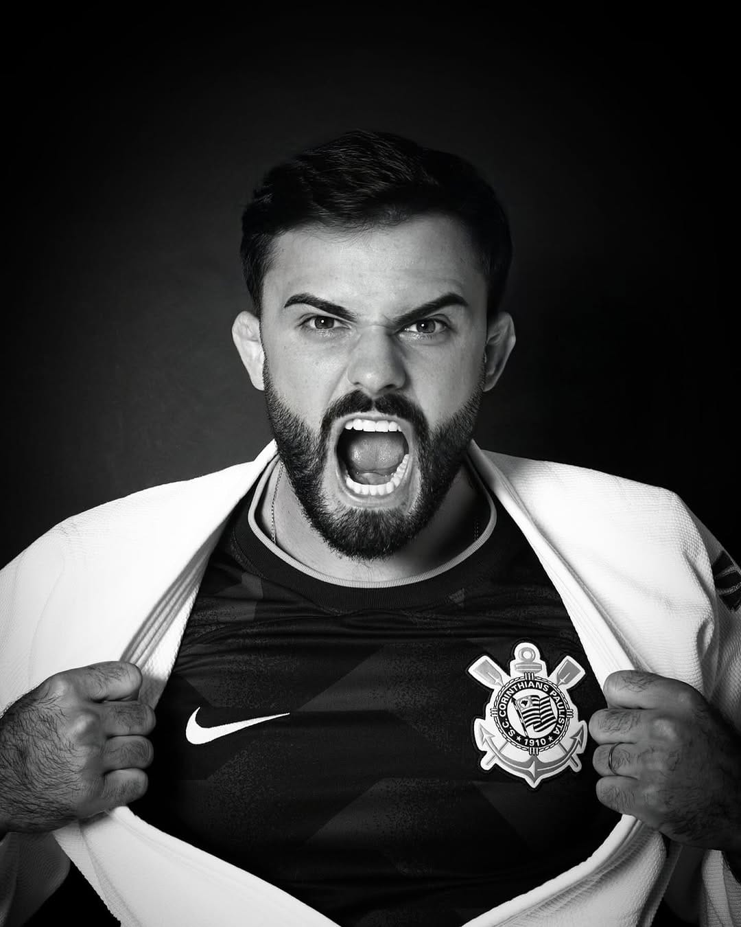 Post 8 by Rafael Macedo on Instagram (image)