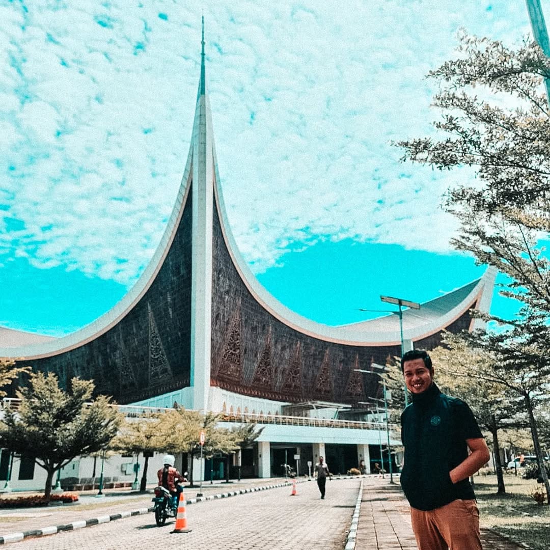Post 7 by Dedi Mulyono on Instagram (image)