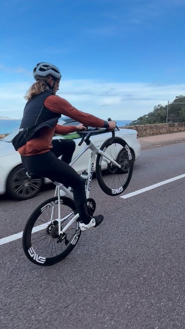 Post 2 by Antoine Vidal on Instagram (video)