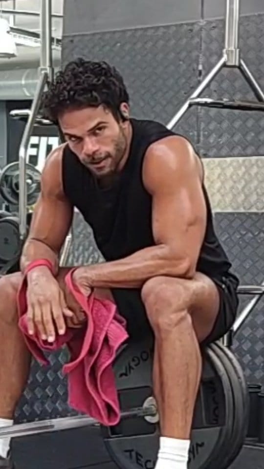 Post 1 by 🇫🇷Thiago  Zaganelli🇧🇷 on Instagram (video)