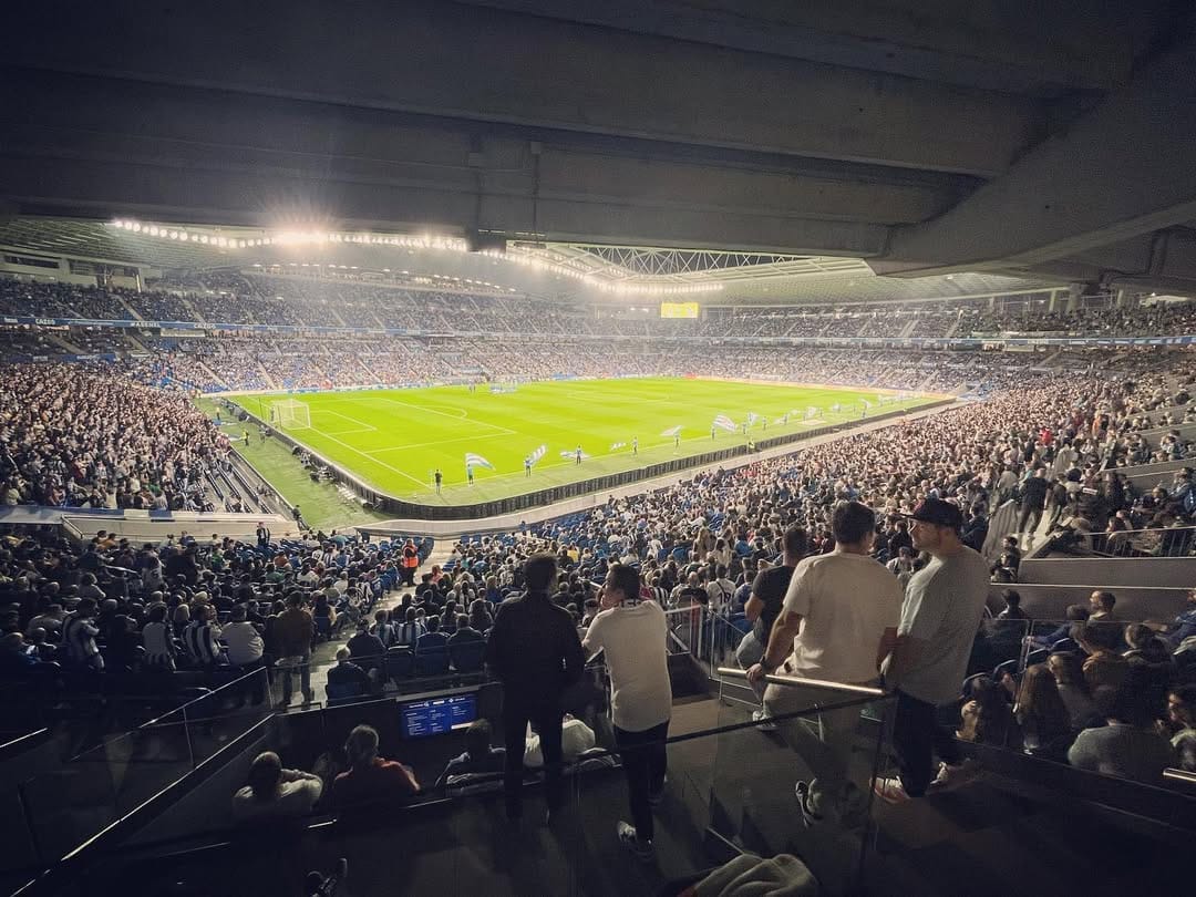 Post 9 by Alexi Bales on Instagram (image)