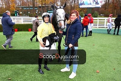 Post 6 by Camille Collet on Instagram (carousel)