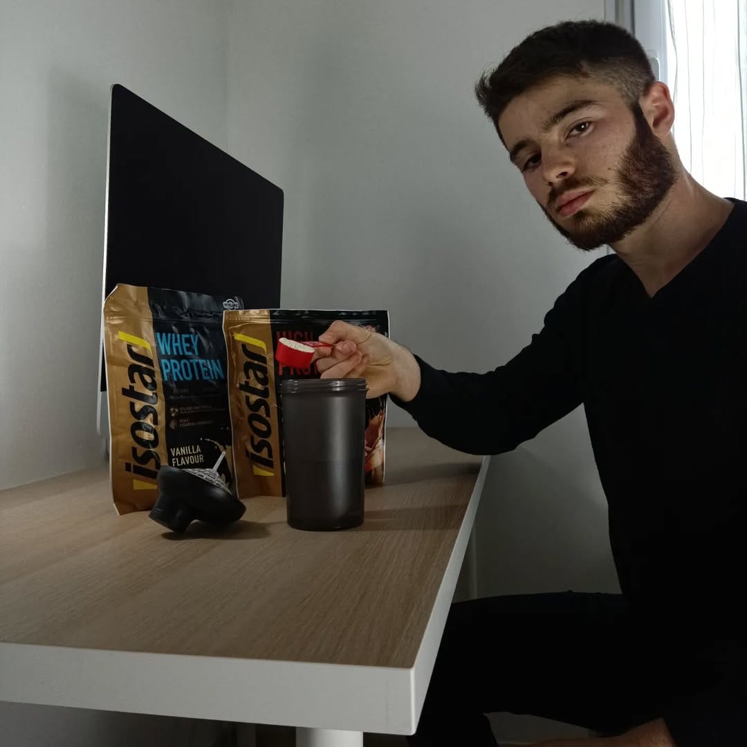 Post 9 by Motivation🔥 Sport💪 Nutrition🥗 on Instagram (carousel)
