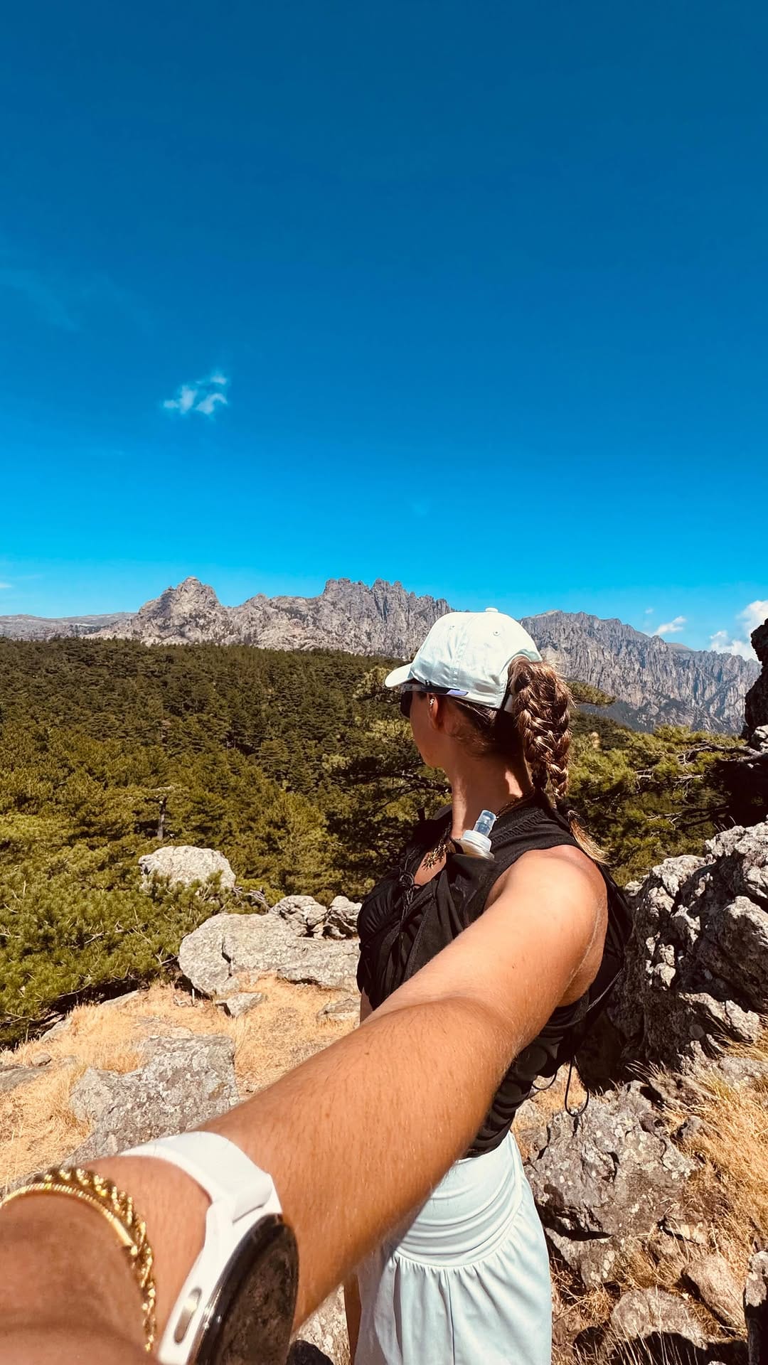 Post 9 by • 𝘼𝙣𝙖ï𝙨 𝙈𝙤𝙧𝙞𝙘𝙝𝙤𝙣 • on Instagram (video)