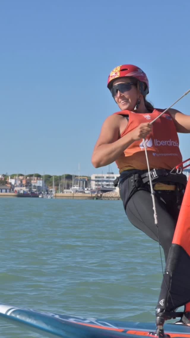 Post 1 by PI LAMADRID | Olympic Windsurfing iQFOiL 🌊 on Instagram (video)